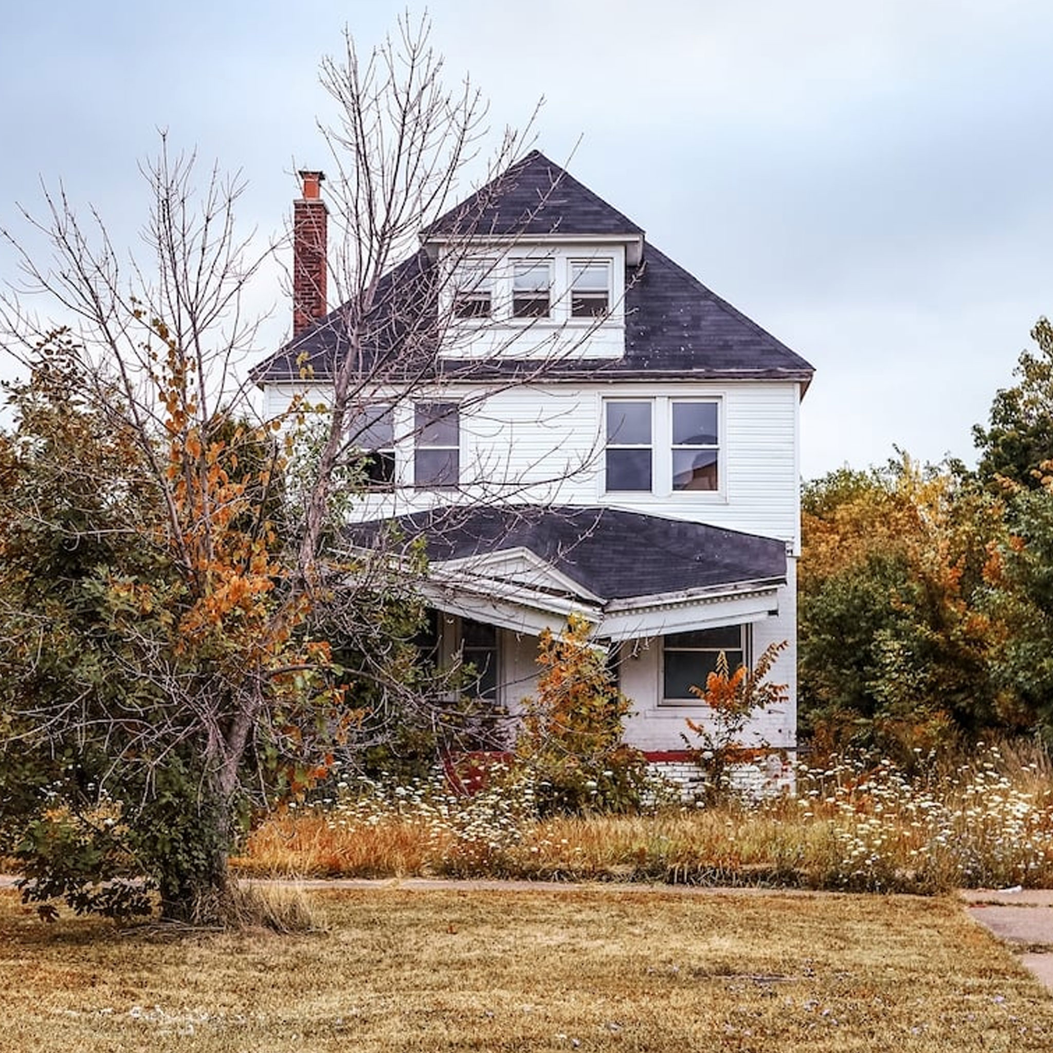 tips for restoring distressed properties in Tidewater